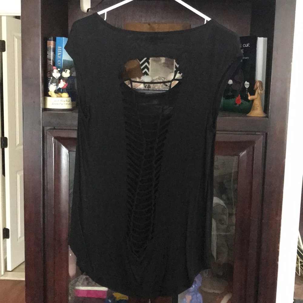 Work out tee with open back
